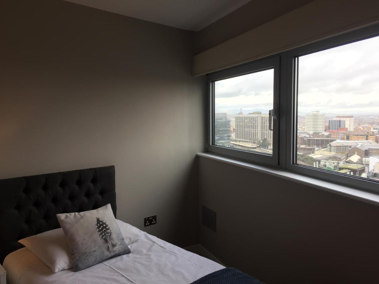 High View Serviced Apartment Cardiff Bagian luar foto