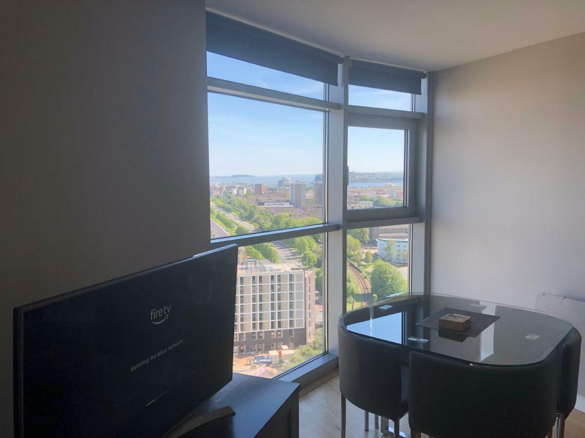 High View Serviced Apartment Cardiff Bagian luar foto